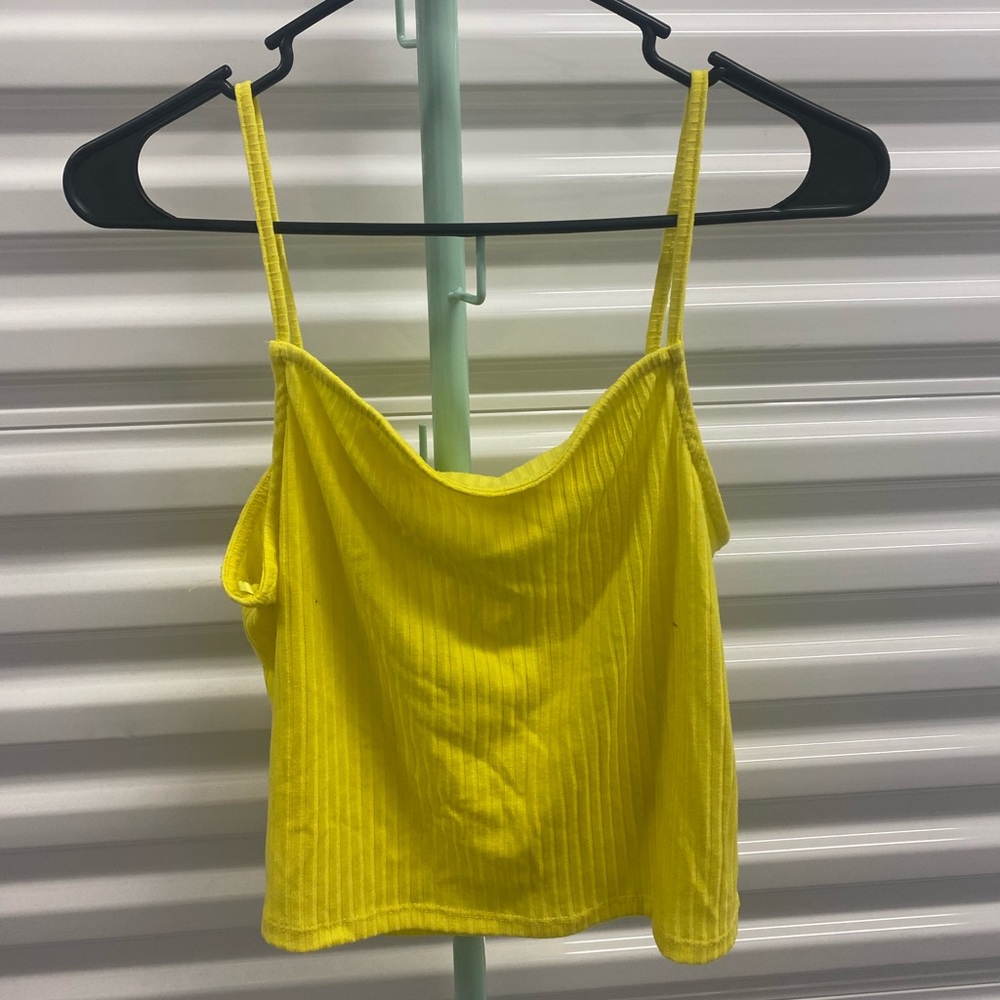 LoveJ Crop-Top